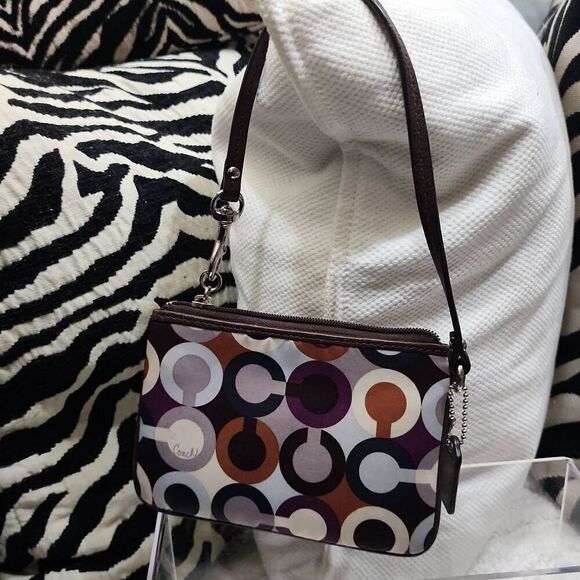 COACH Ashley Scarf Print - Picture 5 of 7